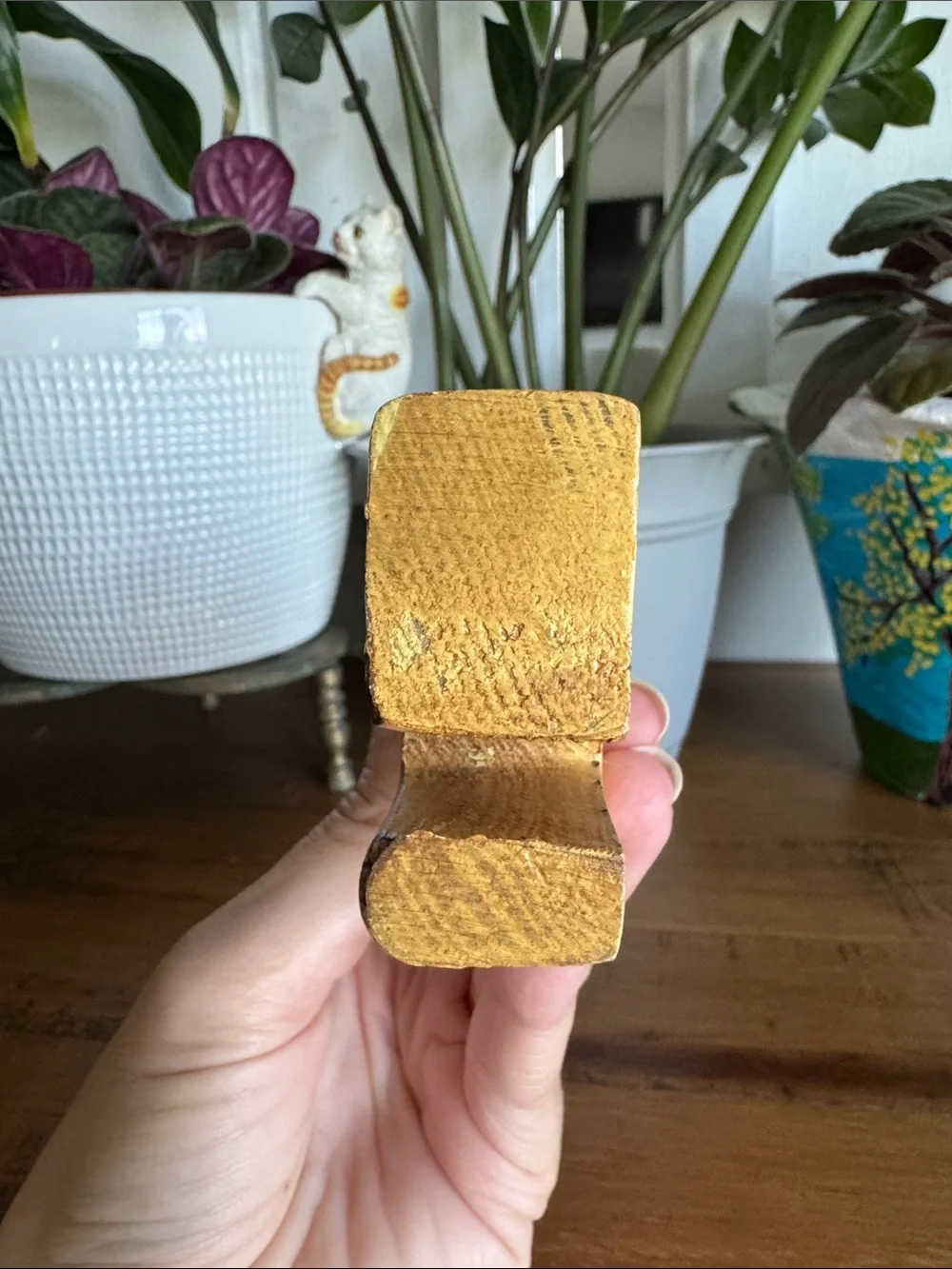 Handcrafted Yellow Giraffe Photo/Note Holder - Unknown Brand